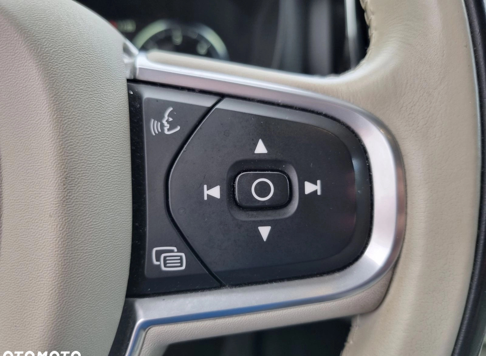 Volvo XC 60 cena 124900 przebieg: 149720, rok produkcji 2017 z Wejherowo małe 326